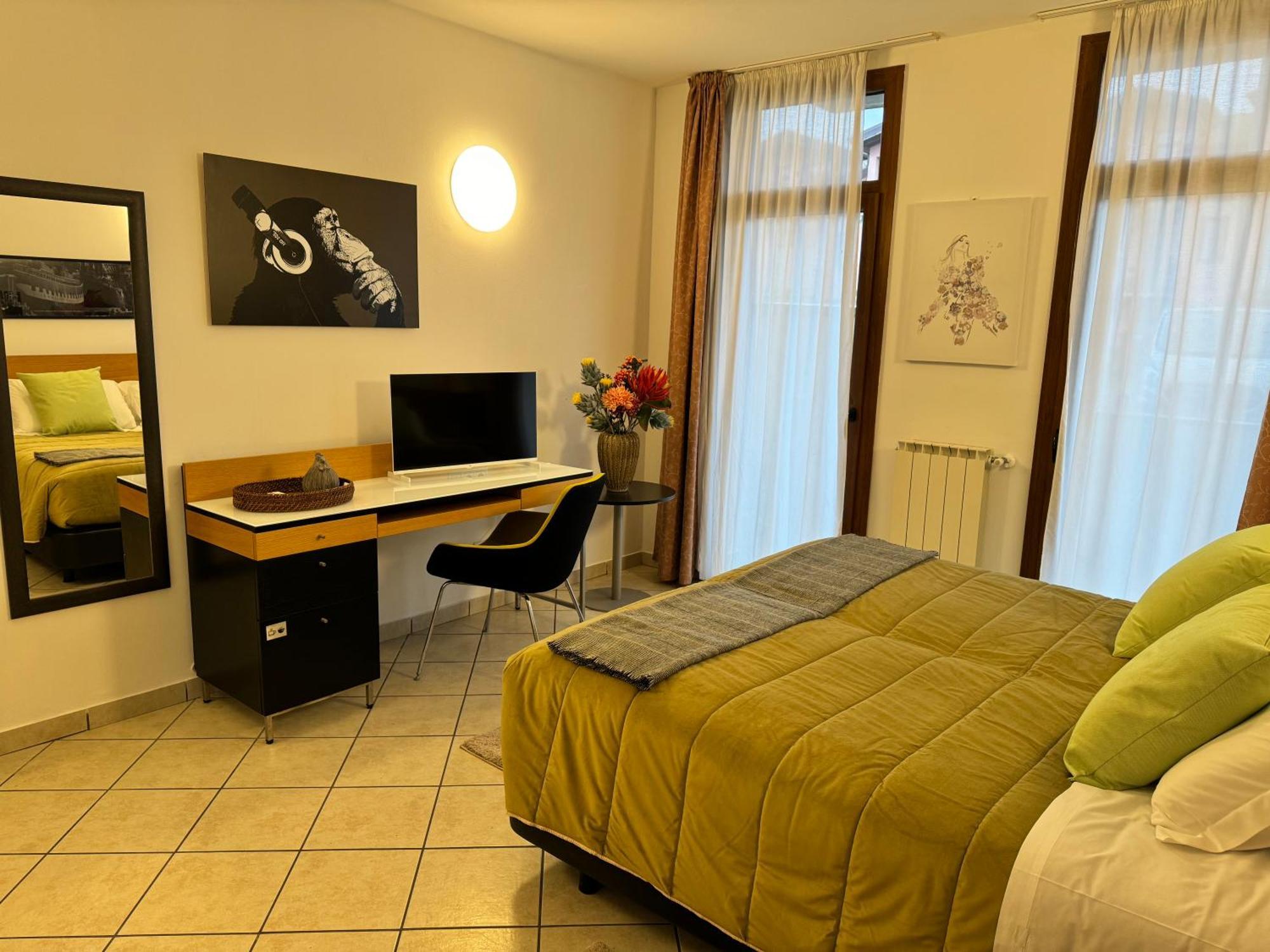 Residence Malpensa 索马伦巴多 外观 照片